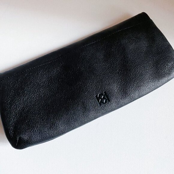 Christopher Kon Black Leather Convertible Fold Over Zip Detail Clutch - Picture 6 of 9
